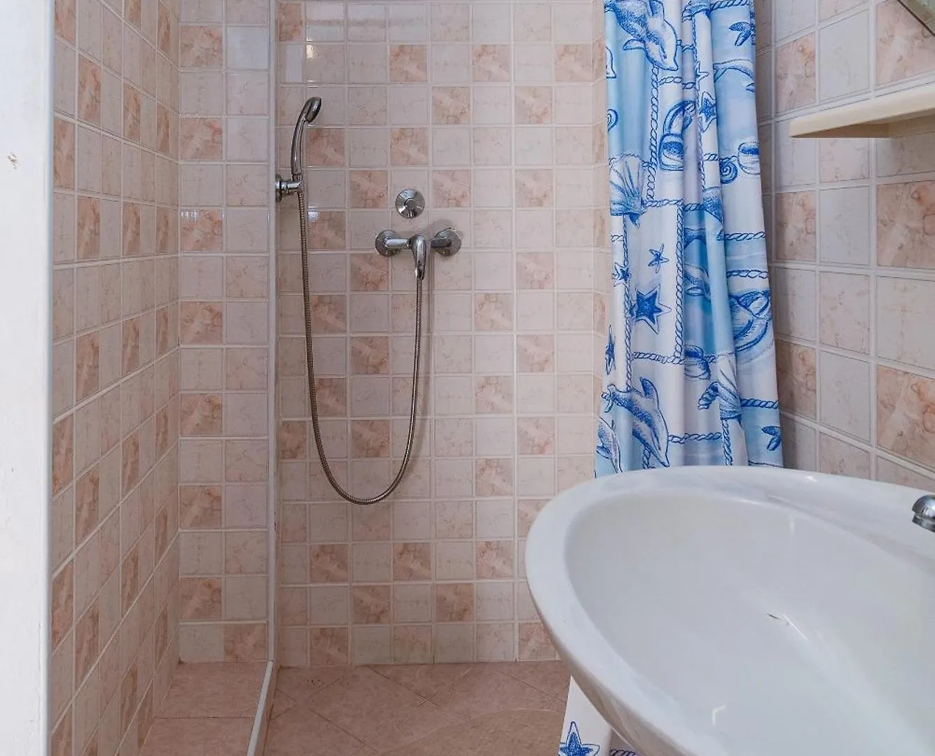 Apartments with a swimming pool Novi Vinodolski - 2419